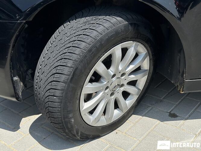 Mercedes E 200 43 interauto-car