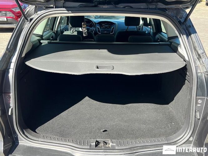 Ford Focus 31 interauto-car