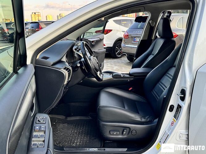 Lexus NX 300H 38 interauto-car
