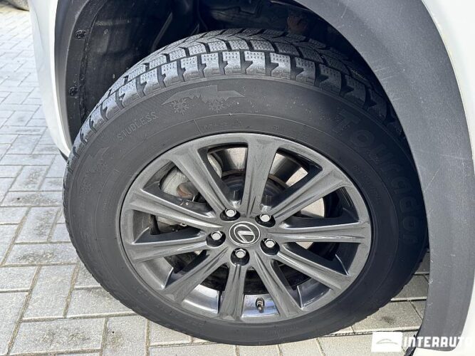 Lexus NX 300H 49 interauto-car