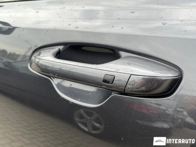 Kia Sorento 47 interauto-car