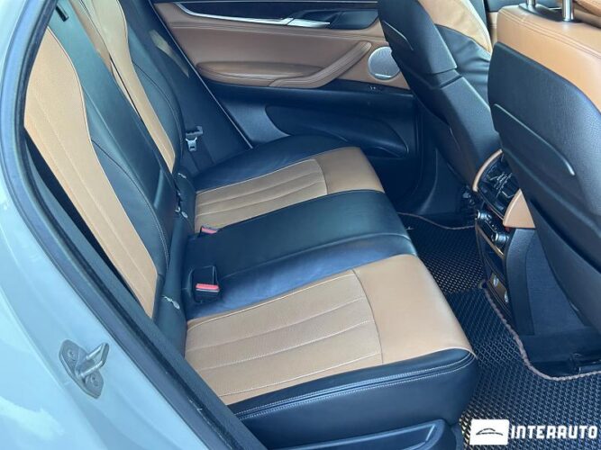 BMW X6 3.5i 52 interauto-car