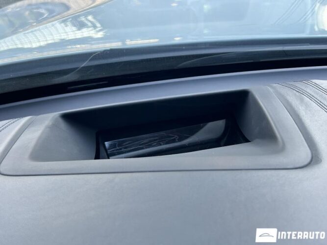 BMW X6 3.5i 49 interauto-car