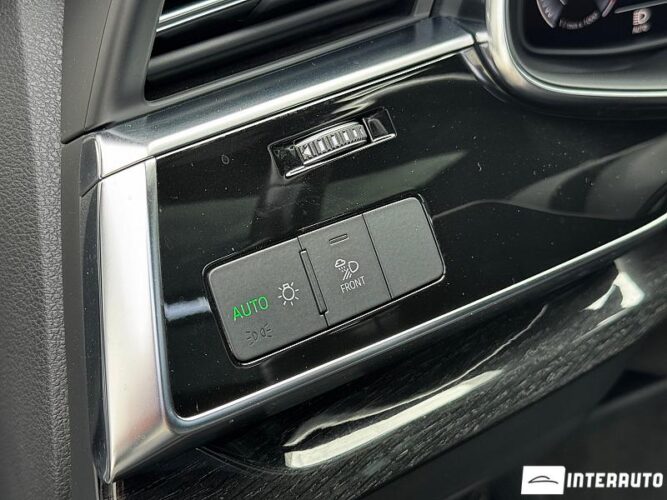 audi Q8 2020