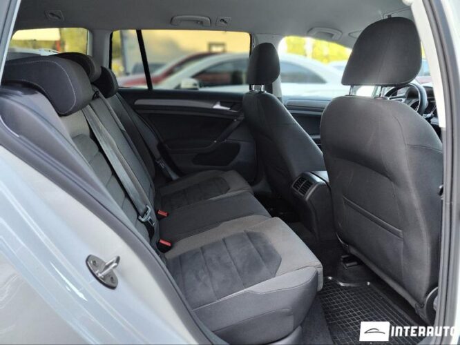 Volkswagen Golf 33 interauto-car