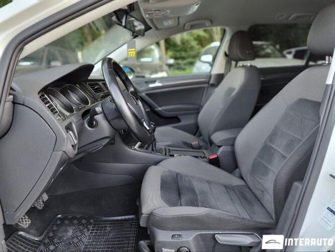 Volkswagen Golf 30 interauto-car