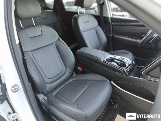 Hyundai Tucson 40 interauto-car