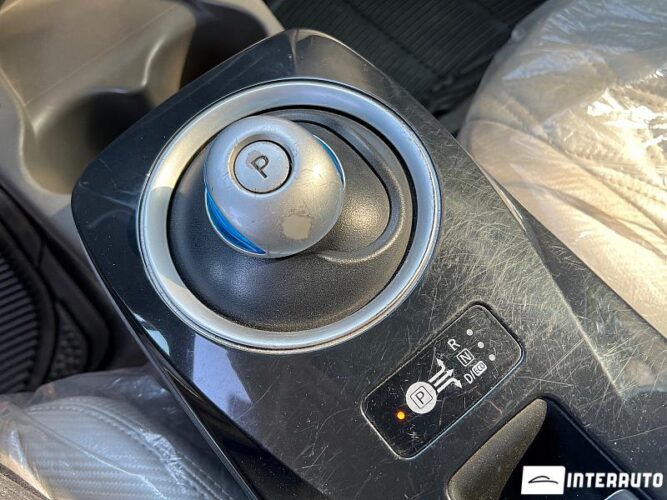 Nissan Leaf 43 interauto-car