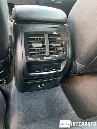 BMW X3 3.0i 48 interauto-car