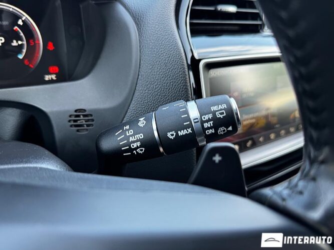 Jaguar F-Pace 46 interauto-car