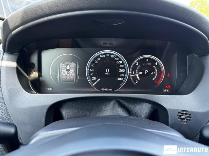 Jaguar F-Pace 43 interauto-car