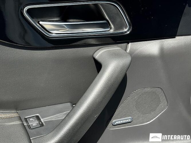 Jaguar F-Pace 50 interauto-car