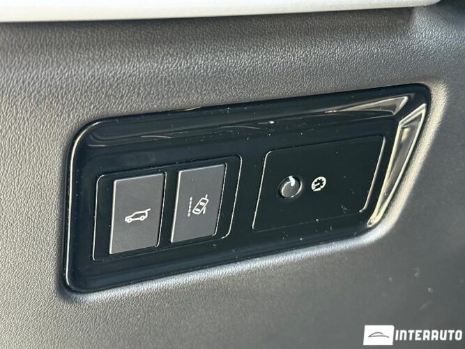 Jaguar F-Pace 52 interauto-car