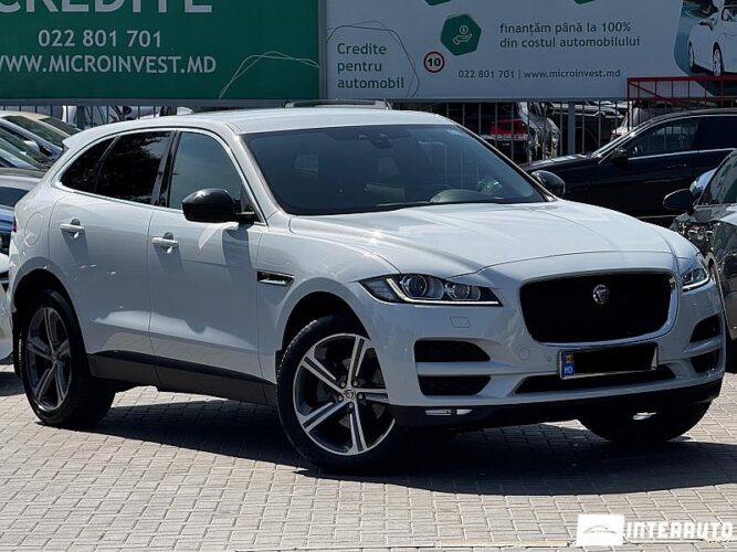 Jaguar F-Pace 37 interauto-car