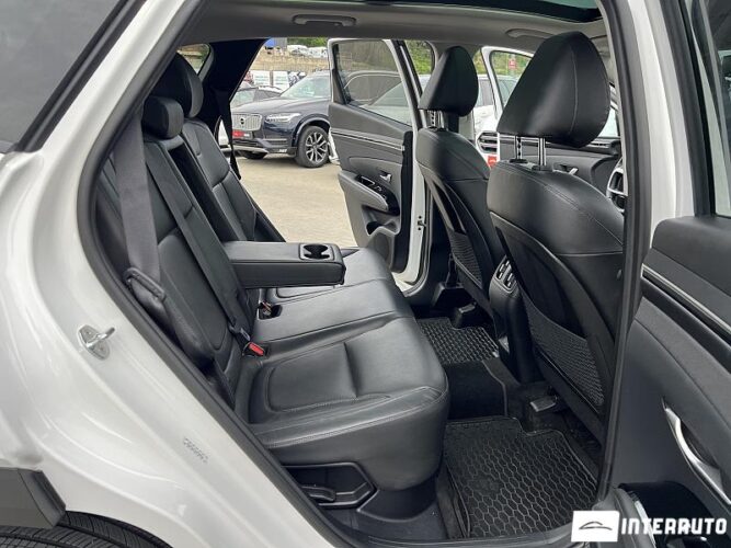 Hyundai Tucson 48 interauto-car