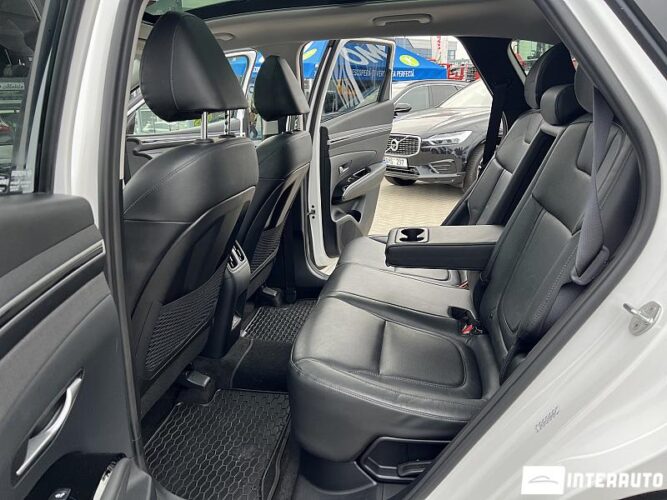 Hyundai Tucson 46 interauto-car