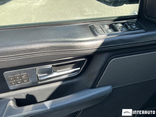 Land Rover Range Rover Sport 38 interauto-car
