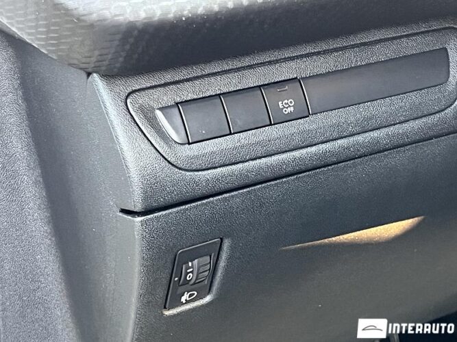 Peugeot 2008 47 interauto-car