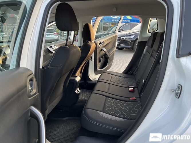 Peugeot 2008 42 interauto-car
