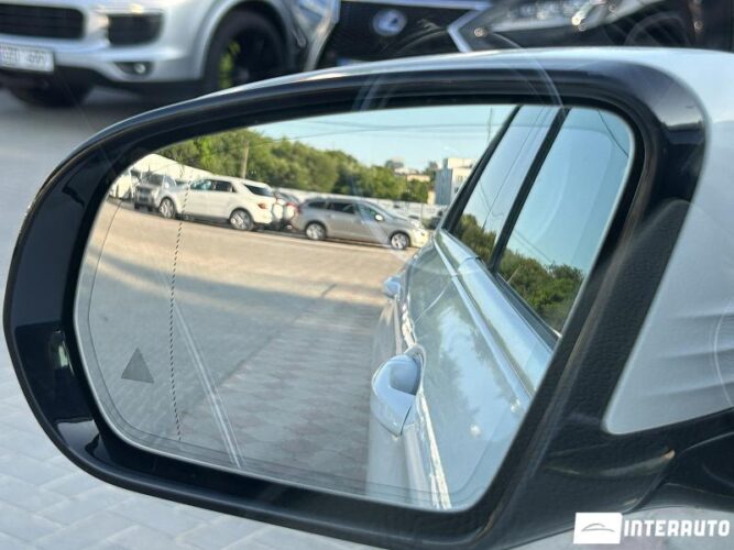 Mercedes E 220 36 interauto-car