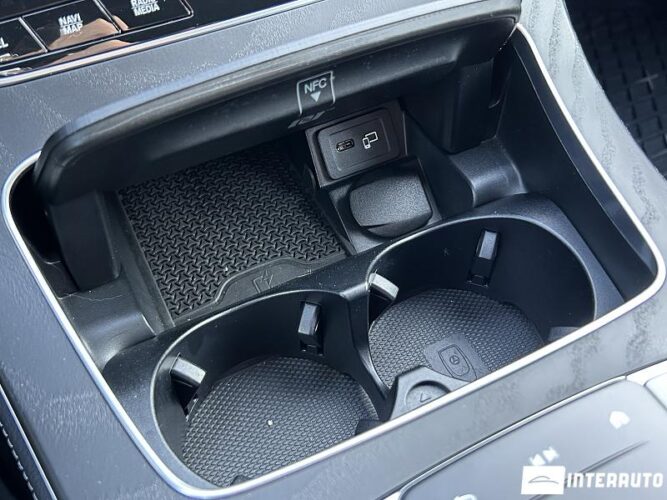 Mercedes E 220 47 interauto-car