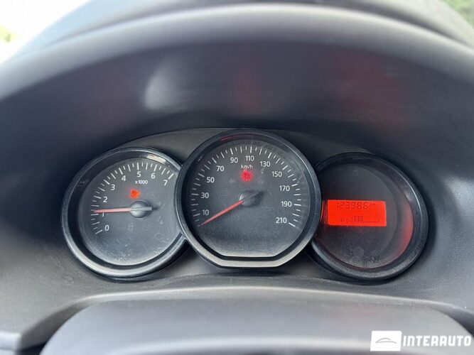 Dacia Logan 38 interauto-car