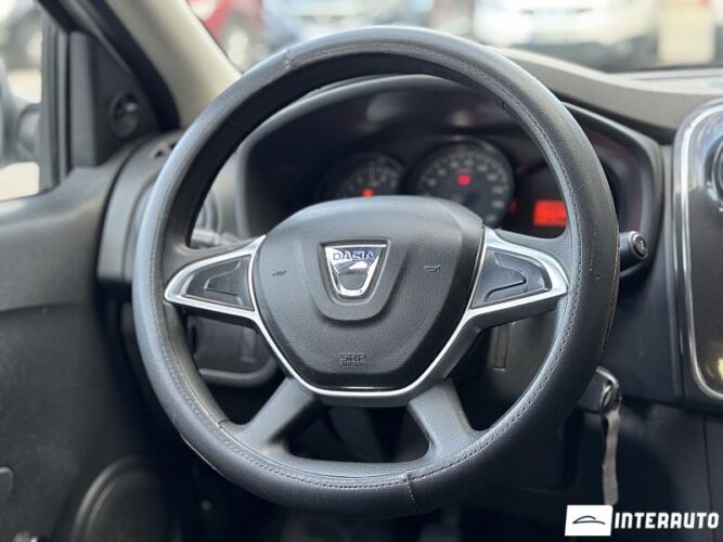 Dacia Logan 37 interauto-car