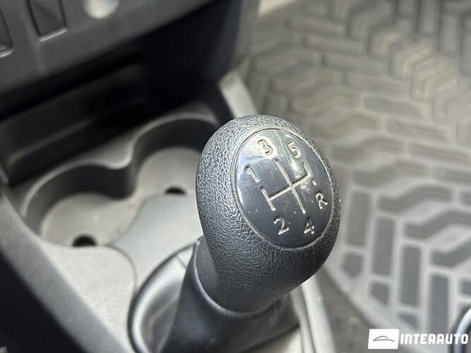 Dacia Logan 41 interauto-car