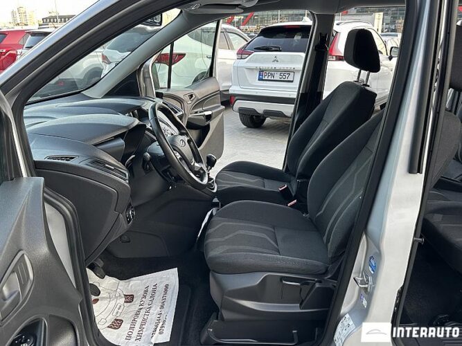 Ford Tourneo Connect 37 interauto-car