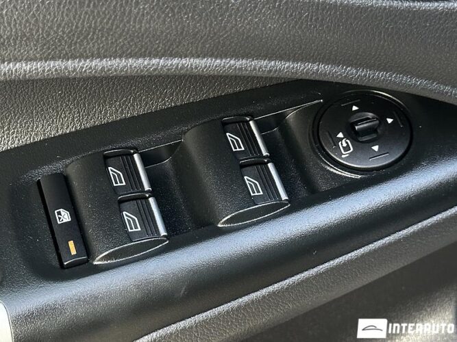 Ford Tourneo Connect 52 interauto-car