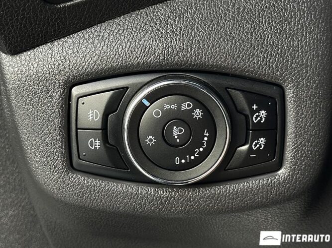 Ford Tourneo Connect 51 interauto-car