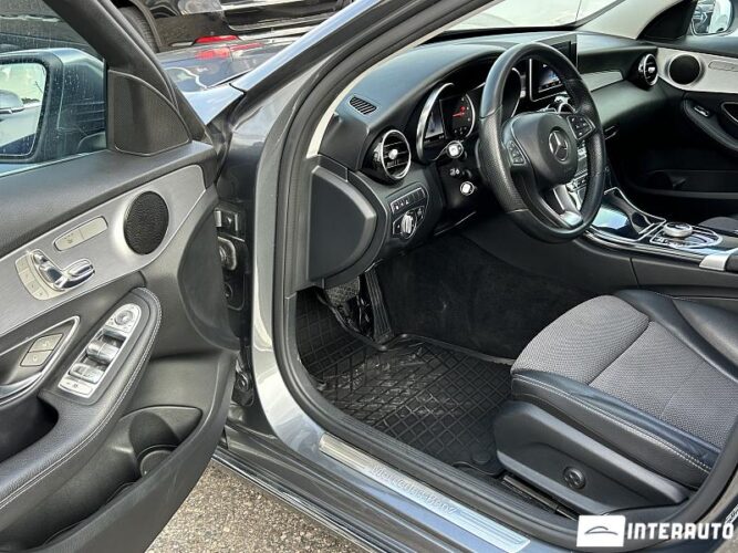 Mercedes C 250 37 interauto-car