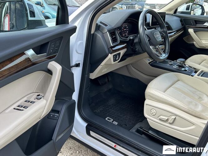 Audi Q5 41 interauto-car