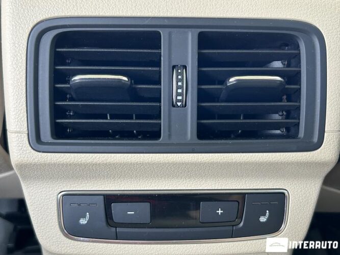 Audi Q5 53 interauto-car