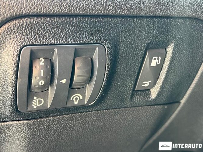 Renault Megane 33 interauto-car