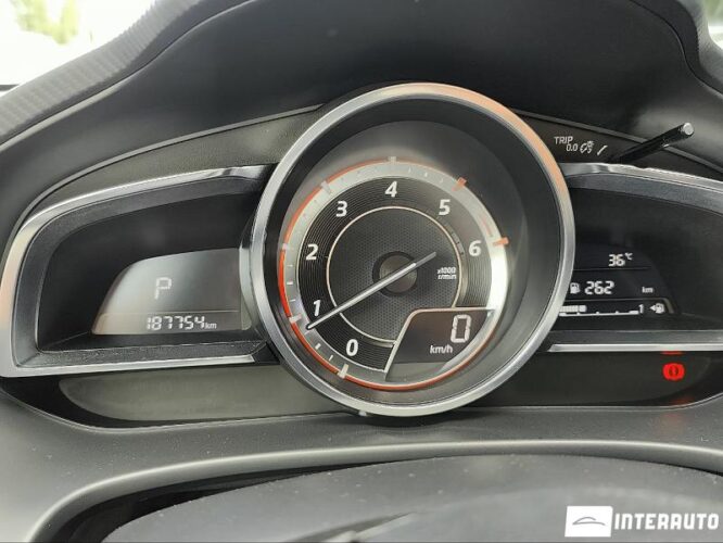 Mazda 3 42 interauto-car