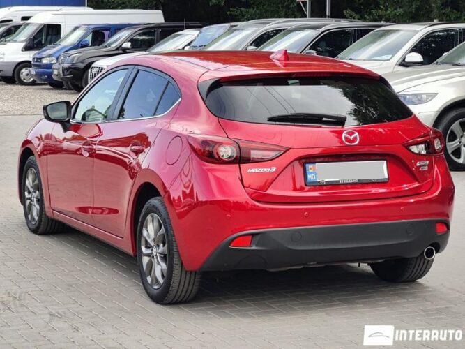 Mazda 3 35 interauto-car