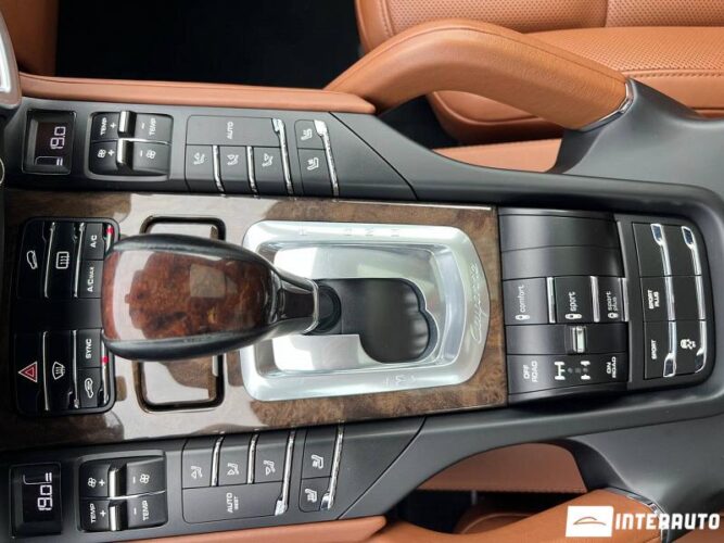 Porsche Cayenne 43 interauto-car