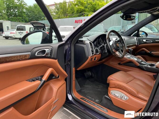 Porsche Cayenne 36 interauto-car