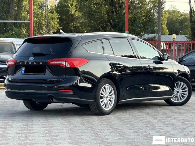 Ford Focus 34 interauto-car