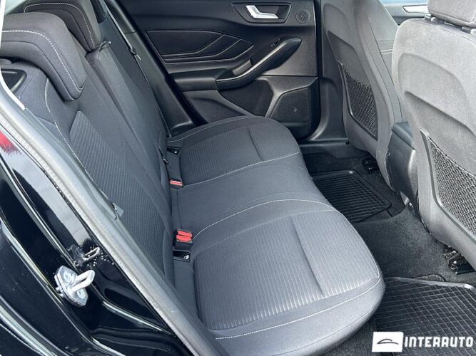 Ford Focus 49 interauto-car