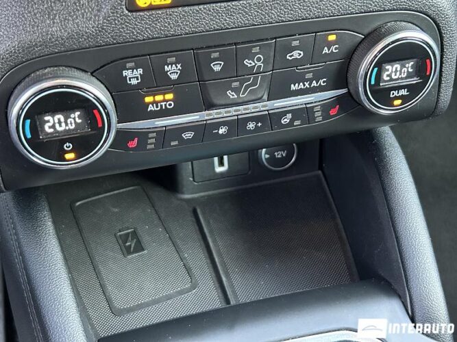 Ford Focus 46 interauto-car