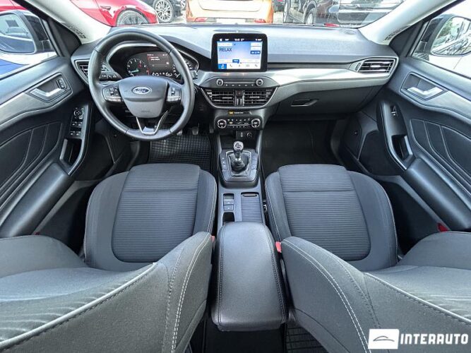 Ford Focus 40 interauto-car