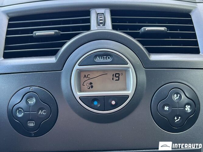 Renault Megane 41 interauto-car