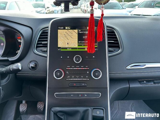 Renault Grand Scenic 43 interauto-car