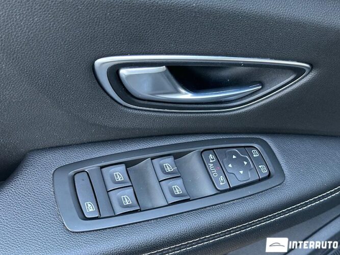 Renault Grand Scenic 46 interauto-car