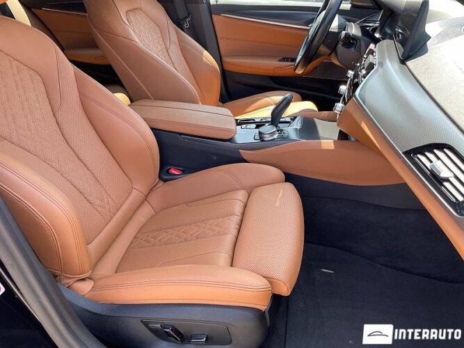 BMW 530e 49 interauto-car
