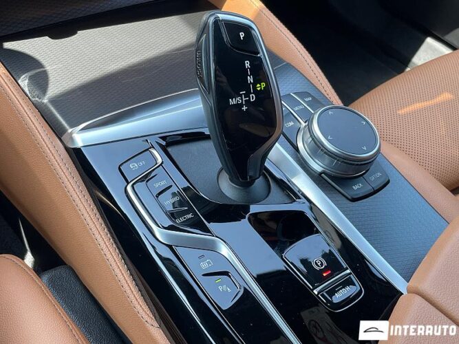BMW 530e 48 interauto-car