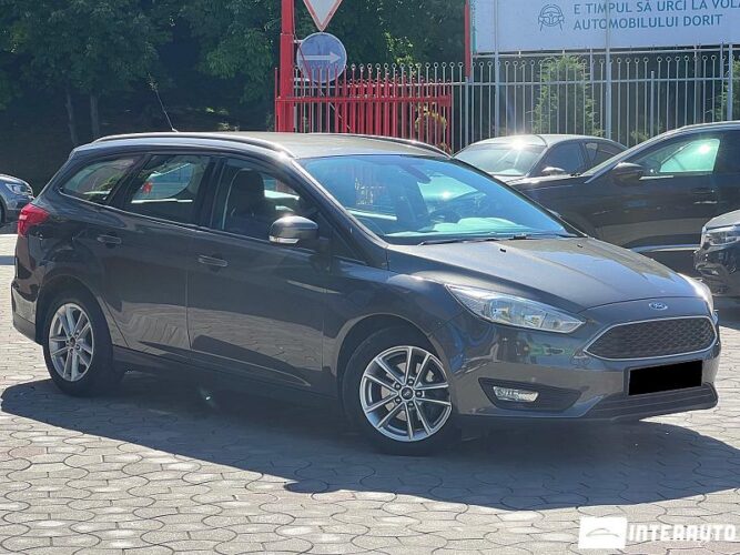 Ford Focus 30 interauto-car