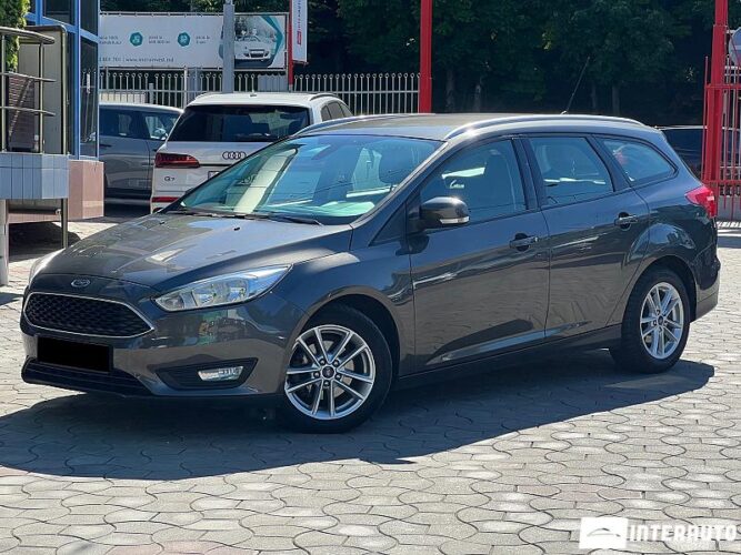 Ford Focus 27 interauto-car